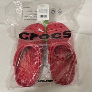 CROCS Varsity Red Ventilated Footwear size J4